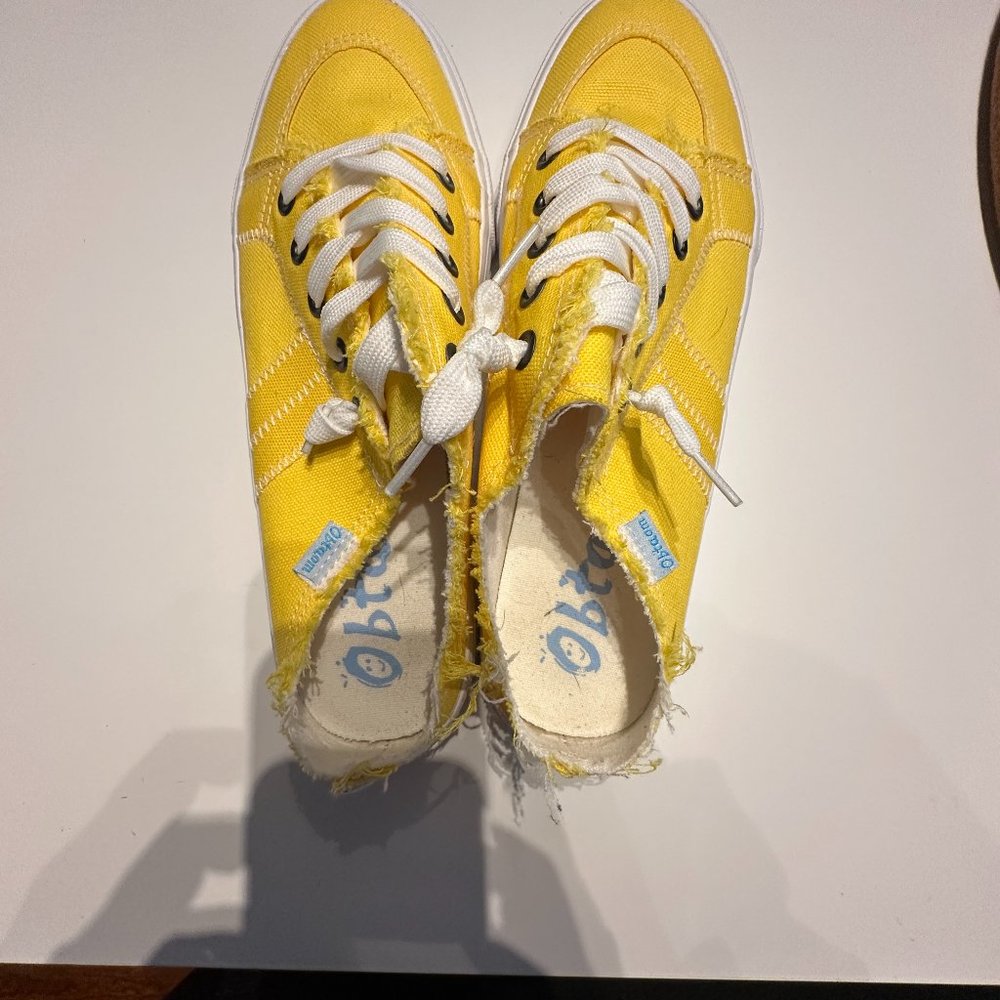 OCA LOW YELLOW CANVAS SNEAKER